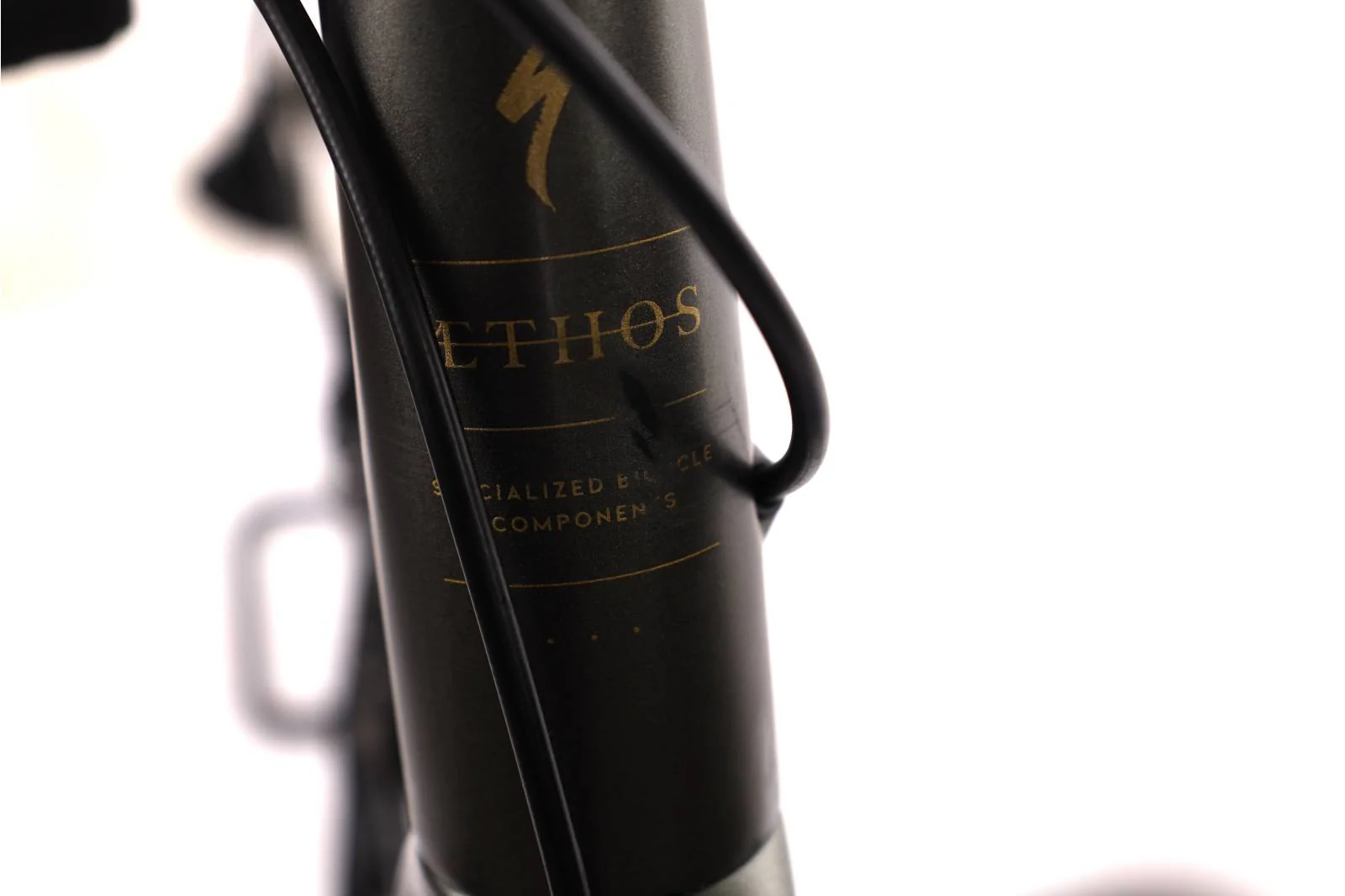 Specialized Aethos Comp Rival AXS - Image 23